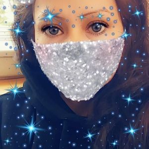 Meet your Posher, Lucy